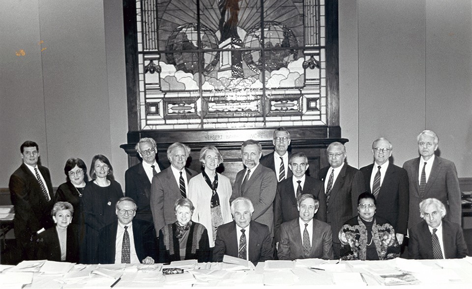 https://www.pulitzer.org/cms/sites/default/files/styles/page_photo/public/1997boardphoto960.jpg